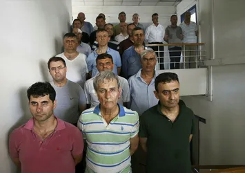 FETÖ'cüler halkın önünde mahkemeye yürüyecek