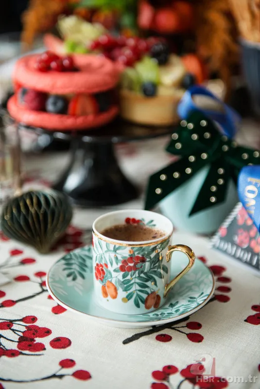 Dostlukları pekiştiren, araya 40 yıl hatır sokan Türk kahvesinin faydaları kadar zararları da var! Kimine şifa kimine zarar… 8