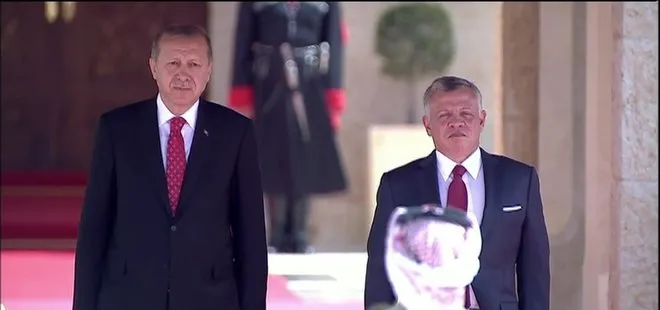 Erdoğan, Ürdün Kralı 2. Abdullah tarafından resmi törenle karşılandı