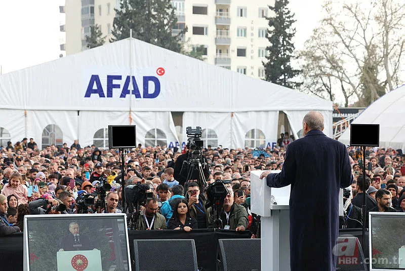 Başkan Erdoğan Kahramanmaraş'ta AFAD çarşısını ziyaret etti 14