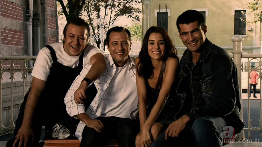 Herkes onu EZEL dizisindeki Ömer karakteriyle tanımıştı | Son halini görenler şoke oldu 1