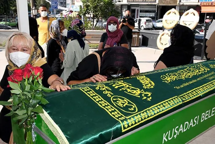 Son dakika: Yeşilçam'ın usta oyuncusu Metin Çekmez'e son veda! Vasiyeti yerine getirildi - 3