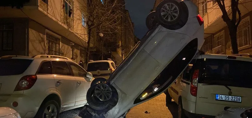 Bahçelievler’de tuhaf kaza! Duran araca çarpıp dik bir şekilde havada kaldı