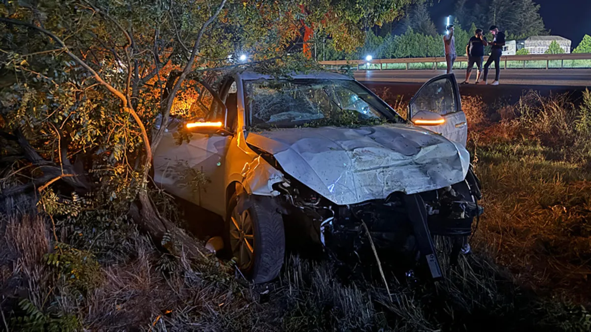 Afyonkarahisar'da kazada 2 kardeş hayatını kaybetti