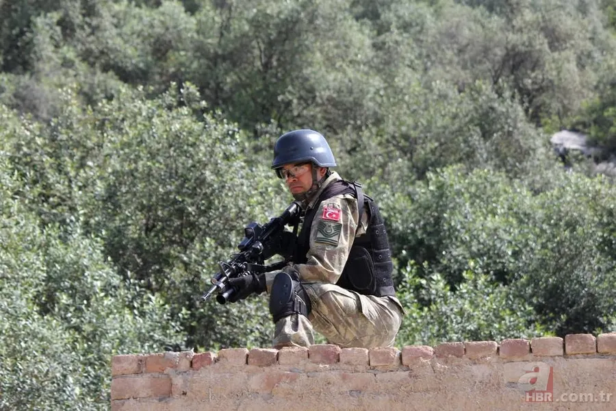 Kahraman astsubay Halisdemir'in tatbikat fotoğrafları ortaya çıktı 1