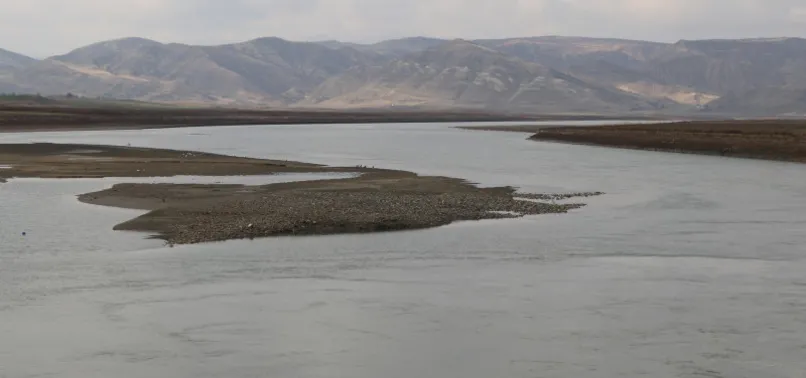 Beklenen yağışlar gelmedi kuraklık kapıda... Bakan Kirişci barajlardaki son durumu açıkladı