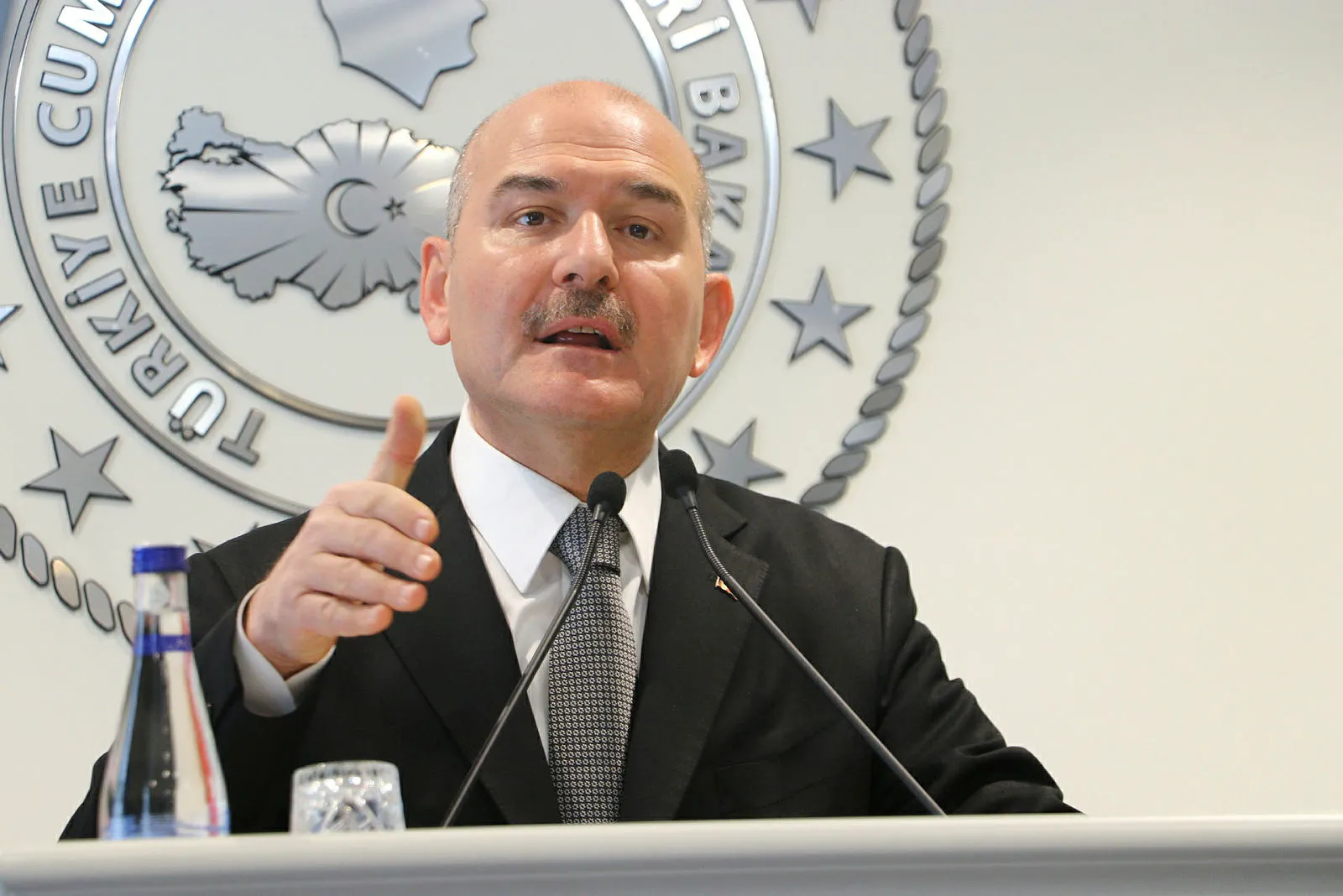 İçişleri Bakanı Süleyman Soylu'dan İBB'deki terör soruşturması hakkında flaş açıklama! Amacımız kayyum değil terörü temizlemek