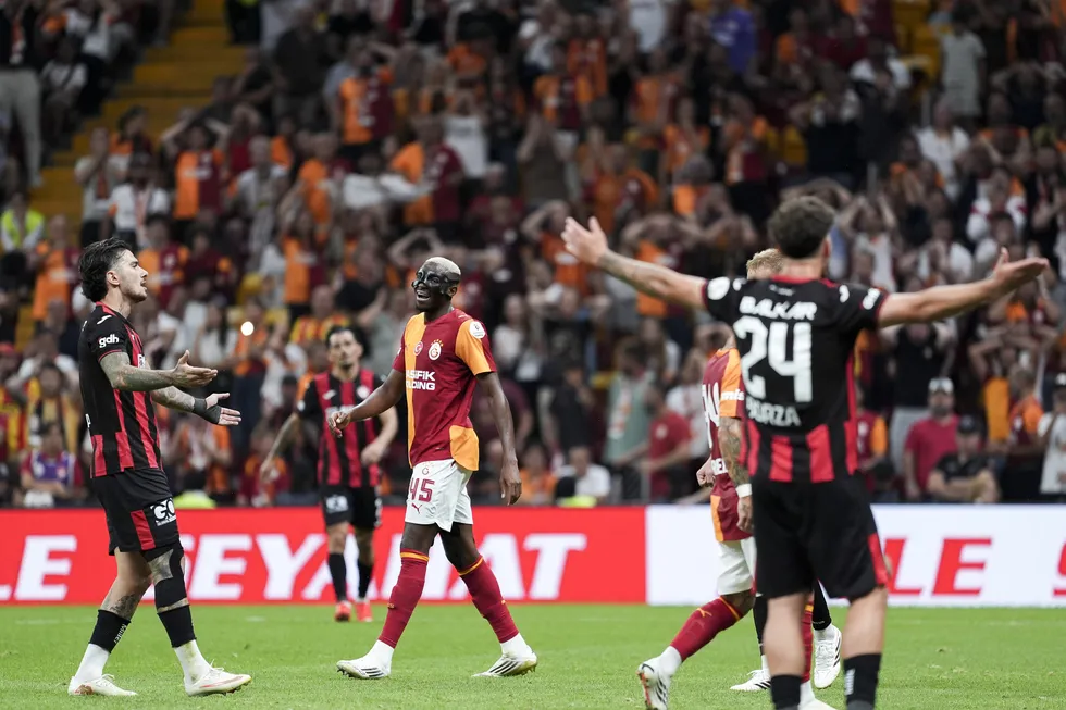 aslan-perdeyi-beraberlikle-acti-mac-sonucu-galatasaray-2-2-corum-fk-1786739585675.jpg Aslan perdeyi beraberlikle açtı! Maç sonucu: Galatasaray 2-2 Çorum FK - 1