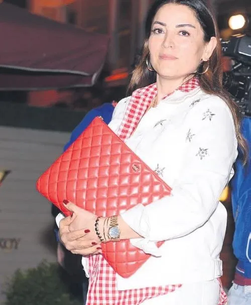 Aşkın Nur Yengi yüzüğünü böyle sakladı - 2