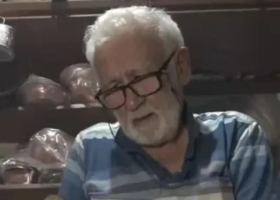 30 yıldır bağlama yapıyor