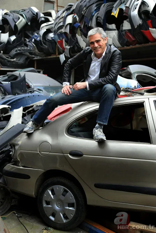 Tolga Savacı yıllar sonra ortaya çıktı gören tanıyamadı! İşte yeni işi ve son hali 15