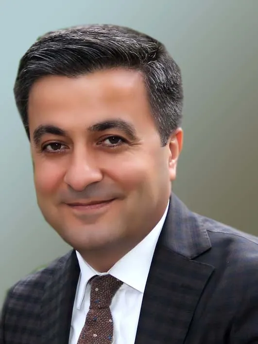 Hüseyin Boz kimdir?