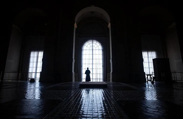 Papa gitti, koltuk savaşı kızıştı! Papalık yarışında ayak oyunları: Lobicilik hız kazandı