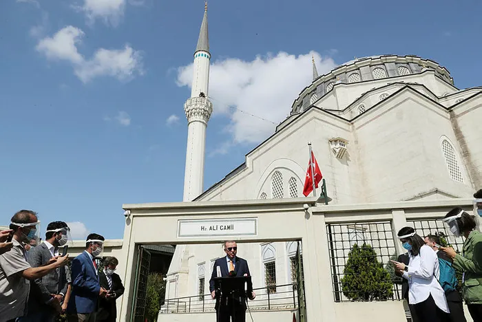 Son dakika: Başkan Erdoğan’dan cuma namazı çıkışı önemli açıklamalar