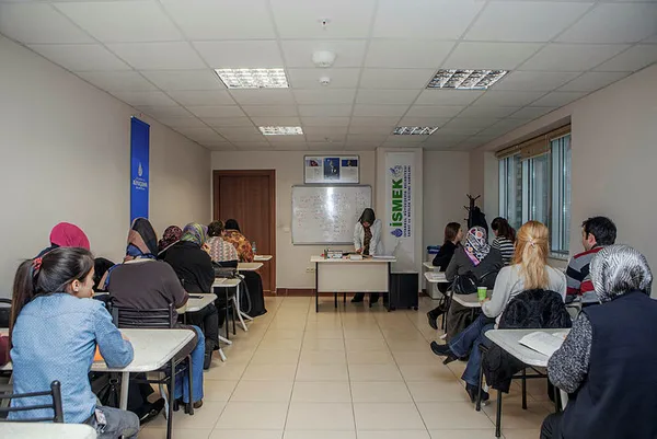 İSMEK kayıt nasıl yapılır? İSMEK ücretli mi? İSMEK bölümleri nelerdir?