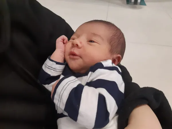 1646292995279.jpg Savaştan 3 saat önce doğan Türk bebek İstanbul'da! Devletimizden Allah razı olsun - 5
