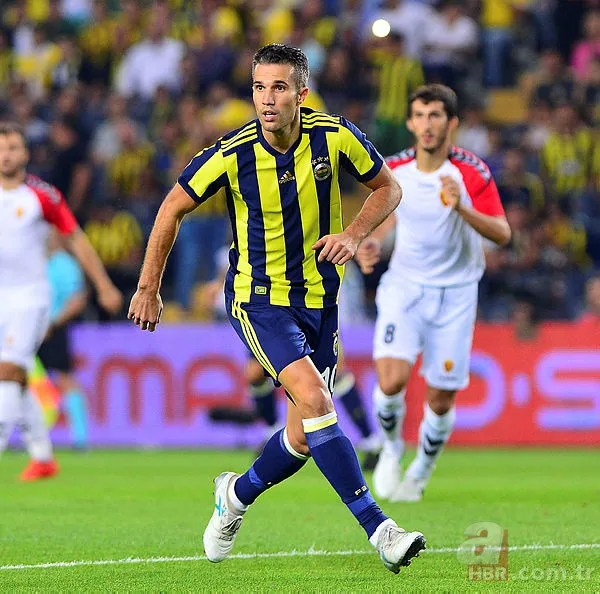 Robin van Persie Fenerbahçe Beşiktaş dersini tribünden takip etti 6