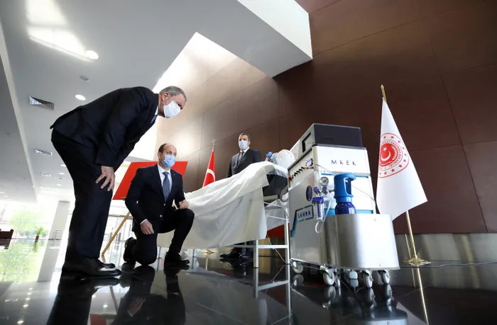 Son dakika: Milli Savunma Bakanı Akar açıkladı: Tamamen yerli ve milli mekanik solunum cihazı üretildi