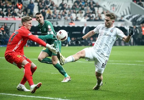 Kartal yuvasında kanatlandı! Beşiktaş 2-0 Konyaspor MAÇ SONUCU