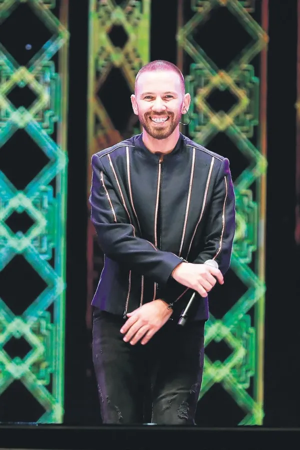 berksan-fransiz-askisi-yaptirdi-o-anlari-canli-yayinla-paylasti-1642225117706.jpeg Berksan Fransız askısı yaptırdı! O anları canlı canlı paylaştı - 4