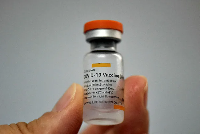 Coronavac aşısı ile ilgili iddialara Keymen İlaç’tan açıklama: Yolsuzluk yapıldığı algısını yaratmak kötü niyettir - 1