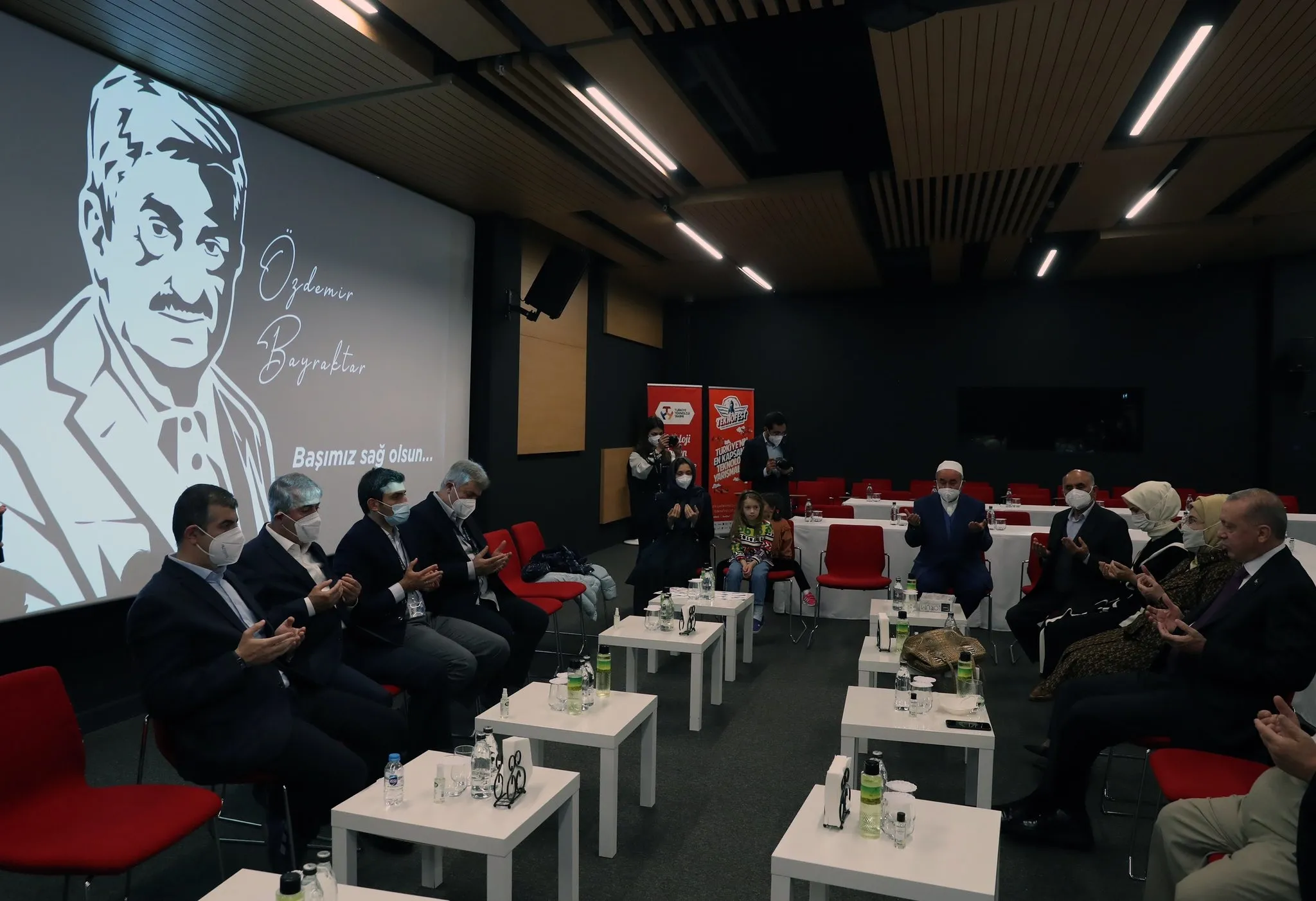 Başkan Erdoğan'dan Özdemir Bayraktar için Baykar tesislerine taziye ziyareti