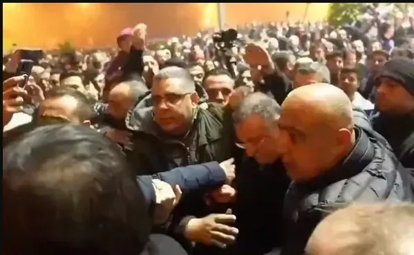 CHP’de Hatay krizi dinmek bilmiyor! Lütfü Savaş koltuğa yapıştı bırakmıyor! Bölgede yeni anket çalışması...