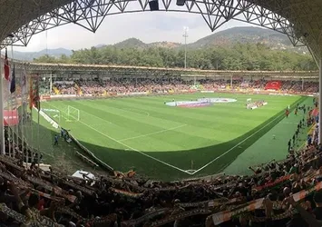 Alanyaspor seyirci rekorunu kırdı