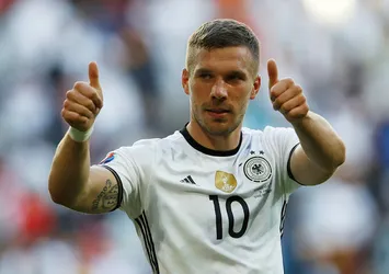 Almanya'da mart ayının golü Podolski'den