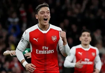 Mesut Özil'den "hat-trick"