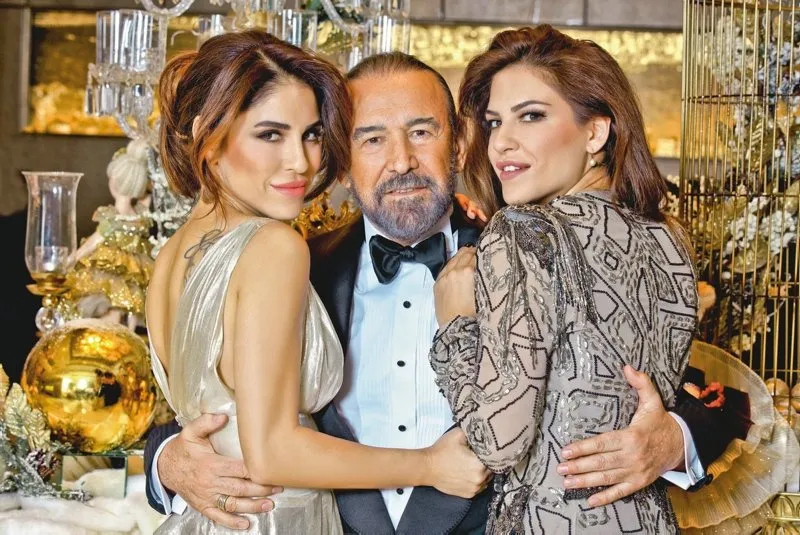 turkan soray in kizi yagmur unal a tepki yagdi yanginlar bizi aglatirken