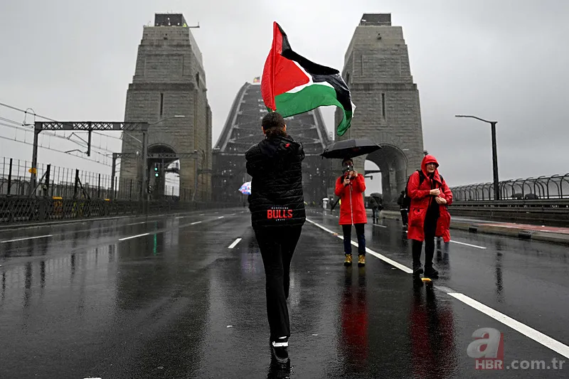 Sydney’de 90 bin kişi İsrail’in Gazze’ye saldırılarını protesto etti: “Soykırım durmalı” 14
