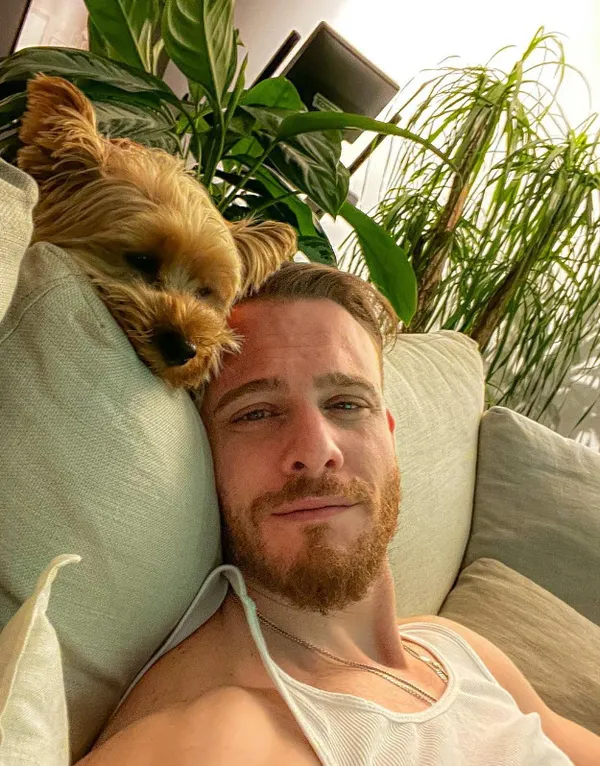 kerem-bursinden-korkutan-haber-ameliyat-masasina-yatti-1678281426396.jpg Kerem Bürsin'den korkutan haber! Ameliyat masasına yattı - 1