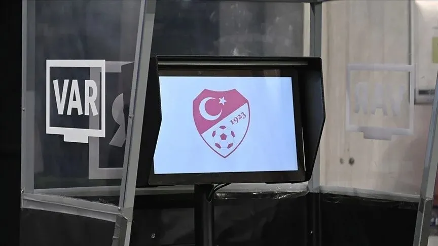 TFF'de tarihi Riva zirvesi başladı: Montella, Anthony Taylor ve seçim kararı masada - 1