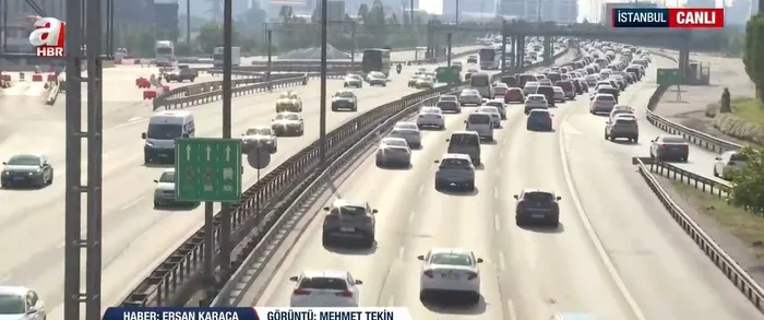 istanbula-donus-basladi-kilometreler-kuyruk-olustu-detaylar-a-haberde-1749397271617.jpeg (Foto: ahaber.com.tr)