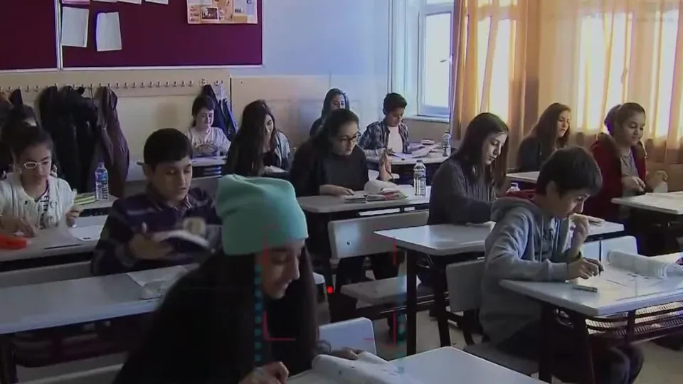 Özel okul kitapları uçuşa geçti