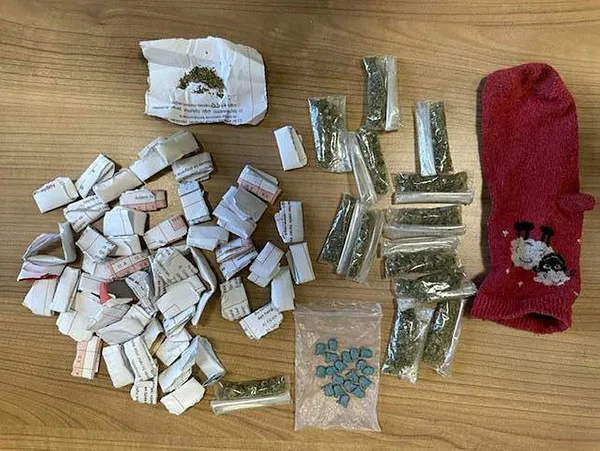 Van'da uyuşturucu satıcılarına operasyon: 27 gözaltı - 1