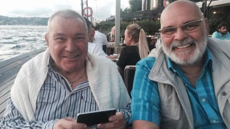 Rasim Öztekin ile ilgili acı gerçek ortaya çıktı! Abisi de iki ay önce vefat etti
