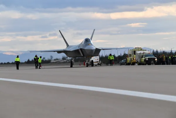 Gök Vatan’ın korkusuz savaşcısı KAAN için nefesler tutuldu! İlk uçuş için günler sayılıyor