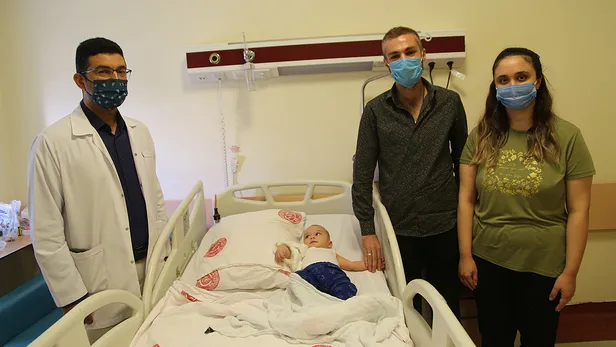 Aşı yaşı kaça düştü? 12 yaş altı aşı olacak mı? Sağlık Bakanı Fahrettin Koca’dan son dakika aşı açıklaması