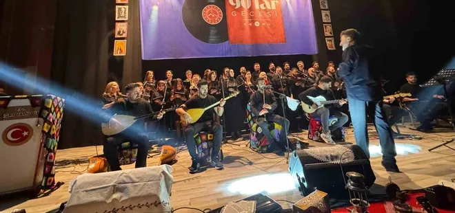 Ağrı'da 90'lar rüzgârı esti