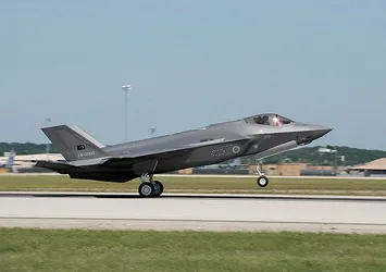 Türk F-35’lerinin ilk uçuşu görüntülendi