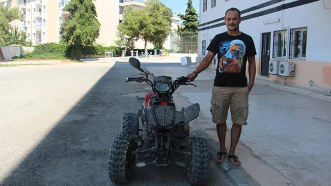 Aydın’da 3 yıl önce çalınan motosikletini sahibine satmaya kalktılar - 1
