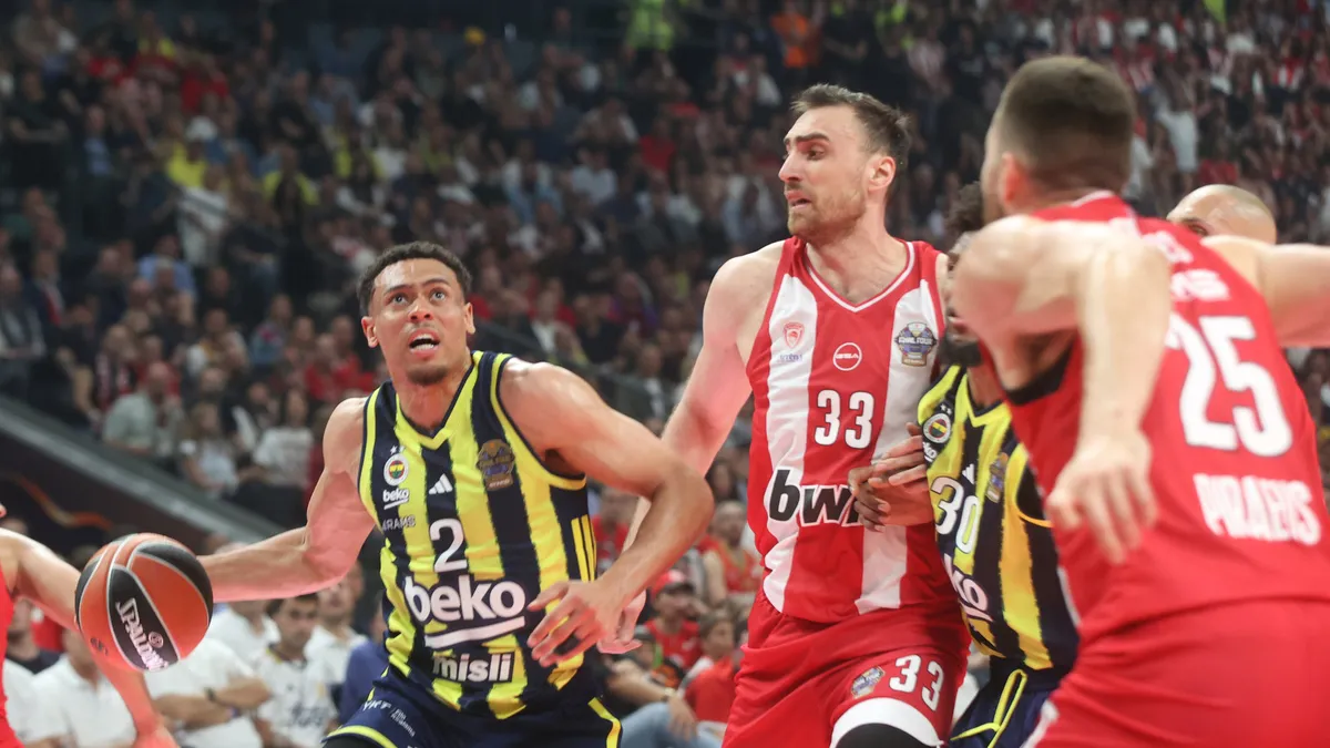 Fenerbahçe Beko Euroleague’e yarı finalde veda etti