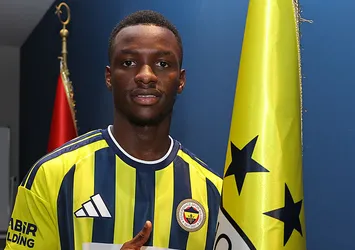 Fenerbahçe transferi bitirdi! Amara Diouf resmen açıklandı