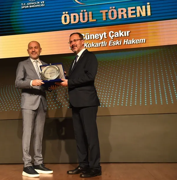 Son dakika: Türk sporunun kalbi Turkuvaz Medya’da attı! Türkiye Yüzyılında Gençlik ve Spor Zirvesi