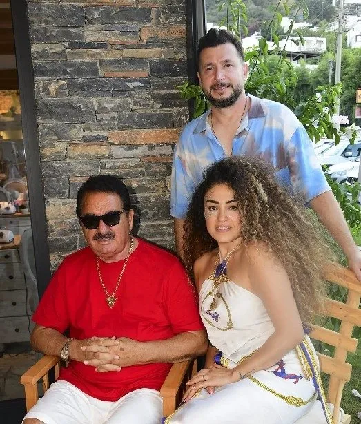 İbrahim Tatlıses’in kızı Dilan Çıtak gözyaşlarıyla anlattı! ’Peşimi bırakmıyor...’