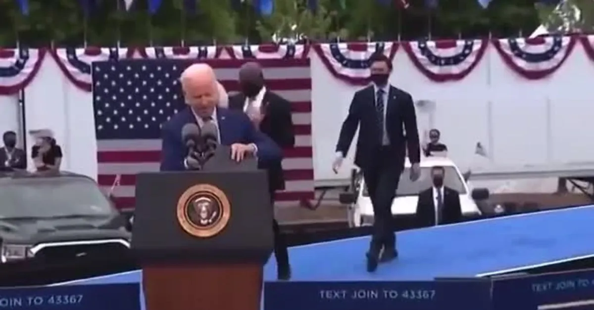 ABD Başkanı Joe Biden bu kez de maske krizi yaşadı