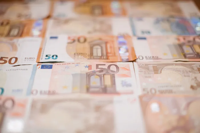 avrupa-merkez-bankasindan-ecb-faiz-karari-piyasalar-merakla-bekliyordu-1712839341957.jpg Avrupa Merkez Bankası'ndan (ECB) faiz kararı! Piyasalar merakla bekliyordu