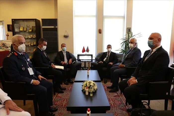 Bakan Hulusi Akar'dan son dakika Libya ve Azerbaycan görüşmeleri - 5
